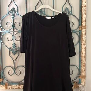 Elbow sleeve black dress